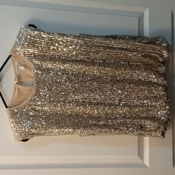 A new sequin amazing glamours top - Picture 5 of 8